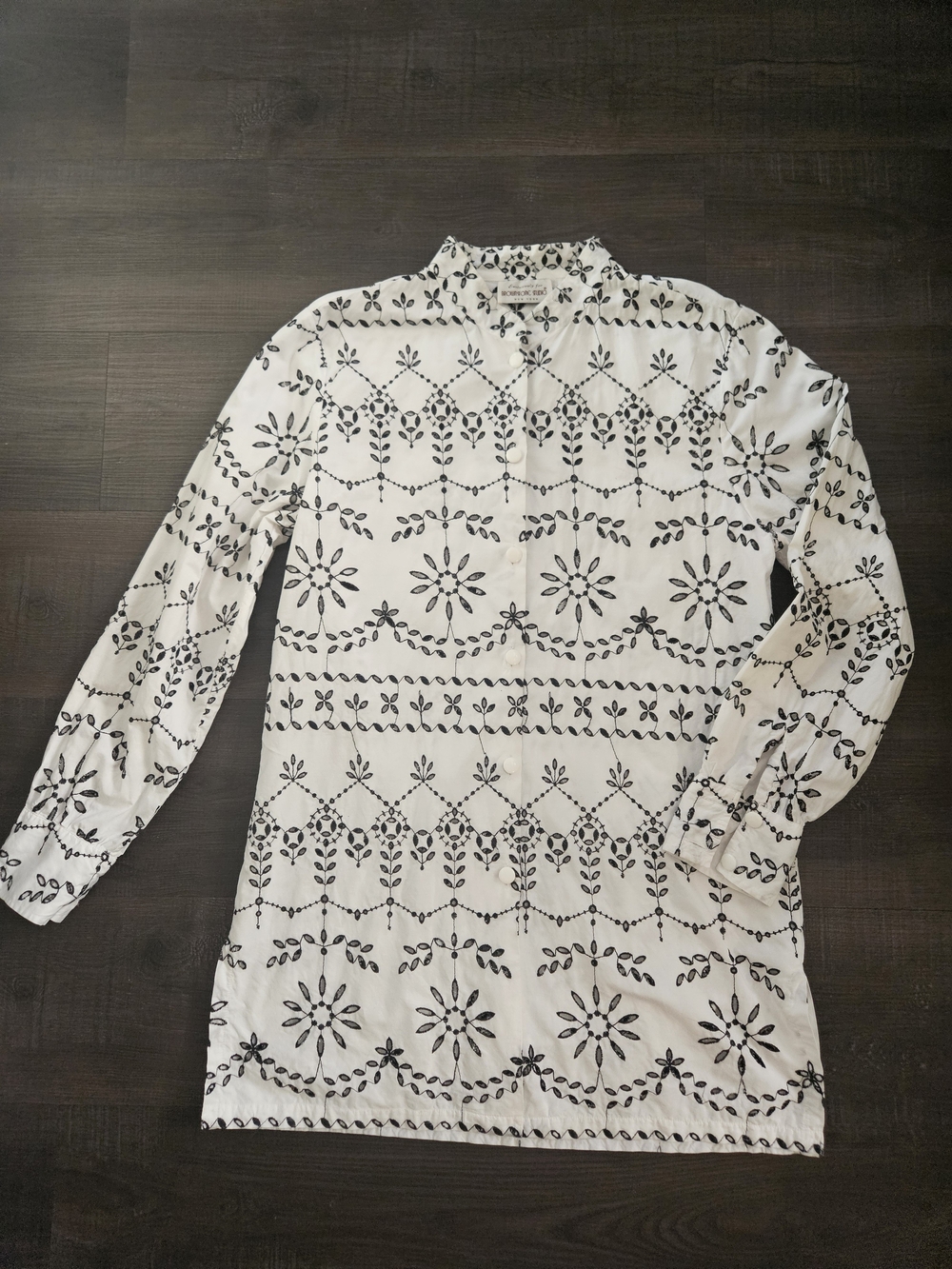 Vintage Brownstone Studio New York Embroidered Eyelet Tunic Shirt White Black